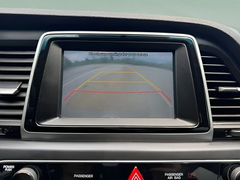 Used 2019 Hyundai Sonata SE FWD image 18