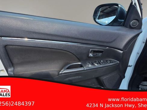Used 2017 Mitsubishi Outlander Sport SE FWD image 12