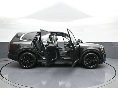 Certified 2022 Kia Telluride SX w/ SX Prestige Package AWD/4WD image 44
