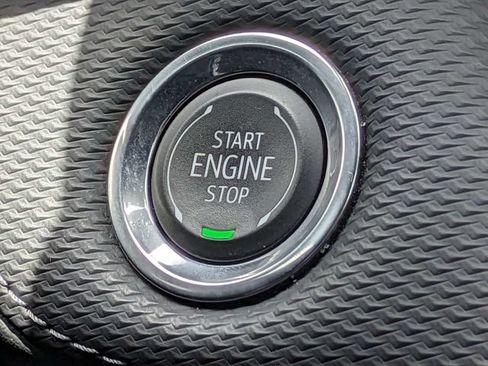 Used 2026 Chevrolet Equinox LT FWD image 30