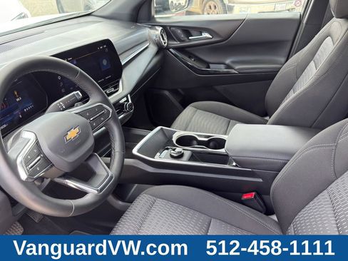Used 2026 Chevrolet Equinox LT AWD/4WD image 10
