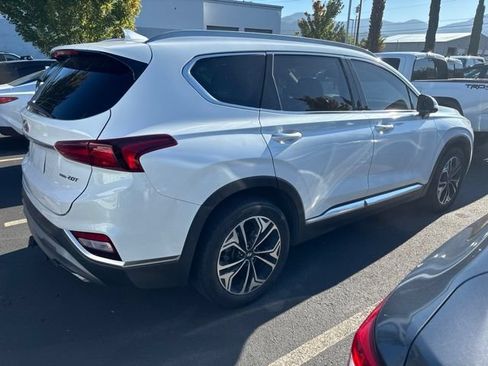 Used 2019 Hyundai Santa Fe AWD image 2