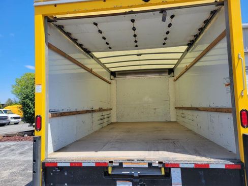 Used 2022 GMC Savana 3500 Extended w/ Power Convenience Package RWD image 8