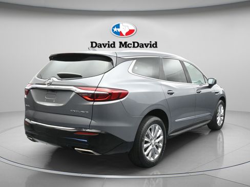 Used 2018 Buick Enclave Premium w/ Experience Buick Package image 17