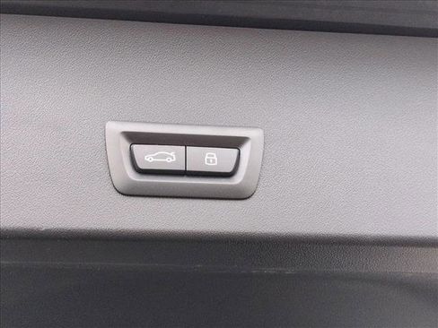 Used 2025 BMW X3 xDrive30i w/ Premium Package image 7