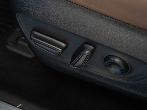 Used 2024 Toyota Grand Highlander Platinum image 18