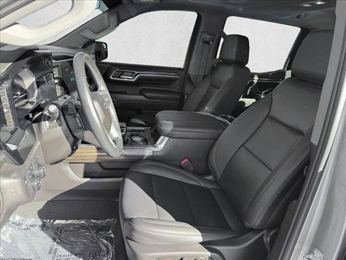 Used 2024 Chevrolet Silverado 1500 LT Trail Boss w/ LT Trail Boss Premium Package image 10