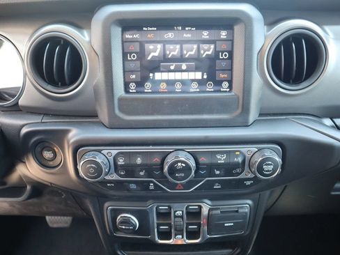 Used 2023 Jeep Wrangler Unlimited w/ Cold Weather Group AWD/4WD image 24