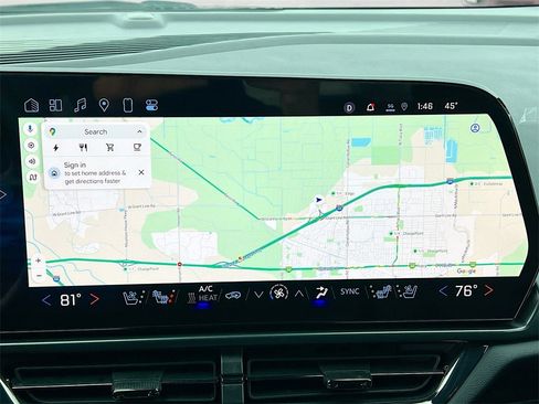 Used 2025 Chevrolet Equinox EV RS w/ Convenience Package II image 13