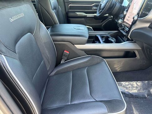 Used 2025 RAM 1500 Laramie w/ Sport Appearance Package AWD/4WD image 18