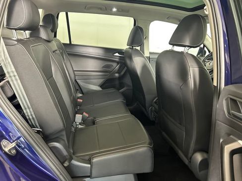Used 2021 Volkswagen Tiguan SE w/ Panoramic Sunroof Package AWD/4WD image 27
