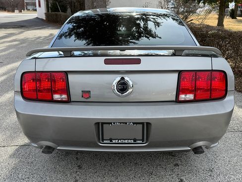 Used 2009 Ford Mustang GT Premium image 6