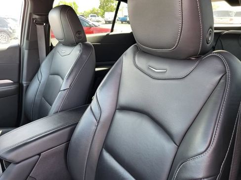 Used 2024 Cadillac XT4 Premium Luxury FWD image 22