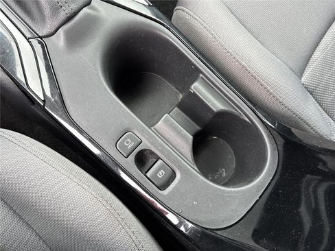 Used 2023 Toyota Corolla SE FWD image 9