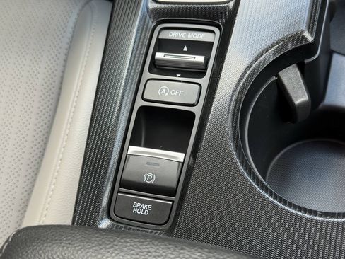 Used 2023 Honda Civic Touring image 30