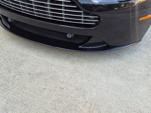 Used 2011 Aston Martin V12 Vantage Base 2dr Coupe image 60