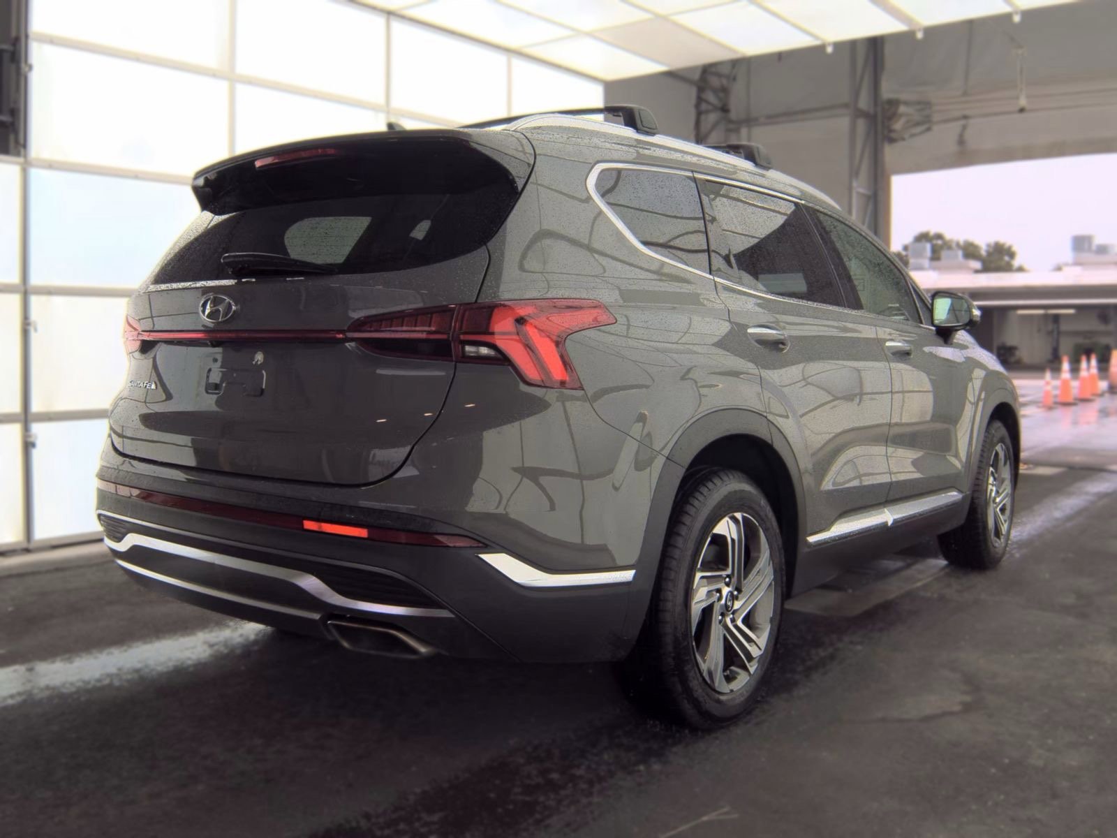 Used 2023 Hyundai Santa Fe SEL w/ Premium Package FWD image 16