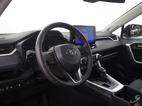 Used 2025 Toyota RAV4 XLE Premium w/ Weather Package AWD/4WD image 26