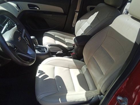 Used 2014 Chevrolet Cruze LT w/ RS Package FWD image 10