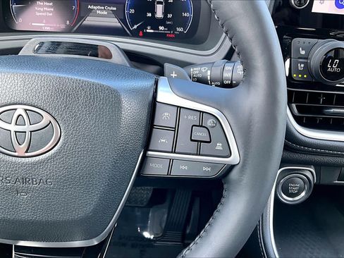 Used 2026 Toyota Grand Highlander AWD image 25