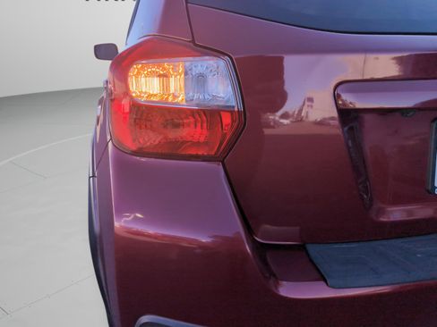 Used 2016 Subaru Crosstrek 2.0i Premium image 11