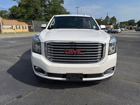 Used 2017 GMC Yukon SLT w/ Premium Edition AWD/4WD image 5