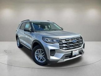 Certified 2025 Ford Explorer Active AWD/4WD video 1