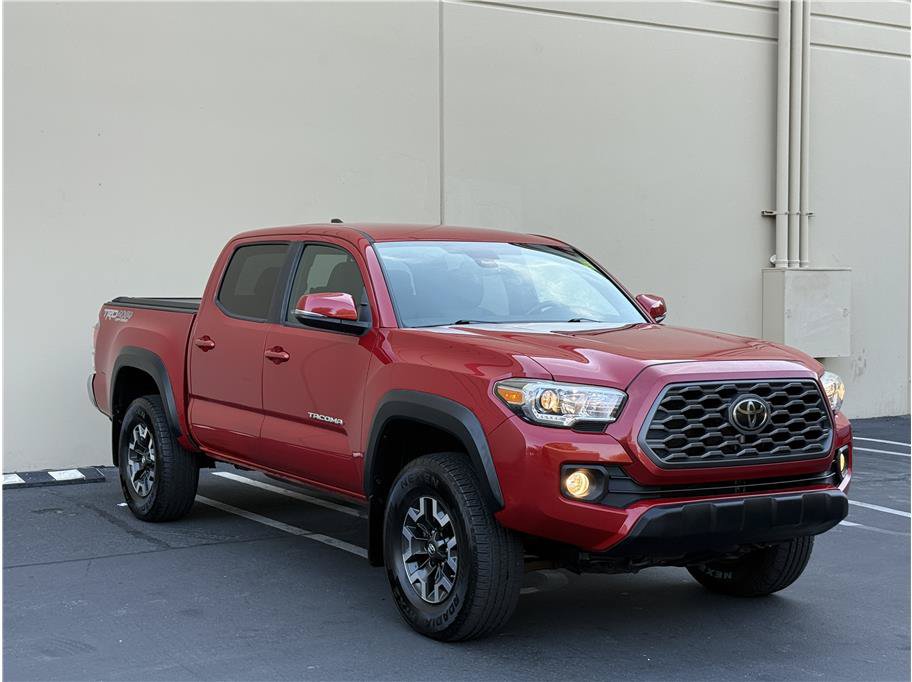Used 2021 Toyota Tacoma TRD Off-Road AWD/4WD image 3