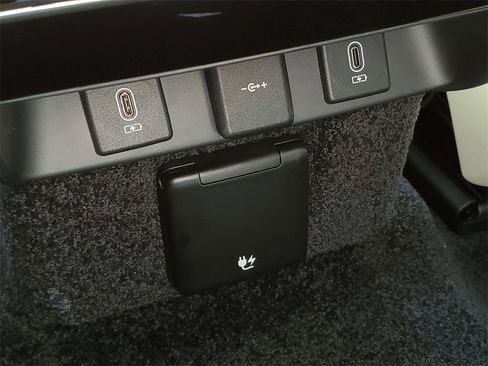 New 2026 Land Rover Range Rover Long Wheelbase SE image 29