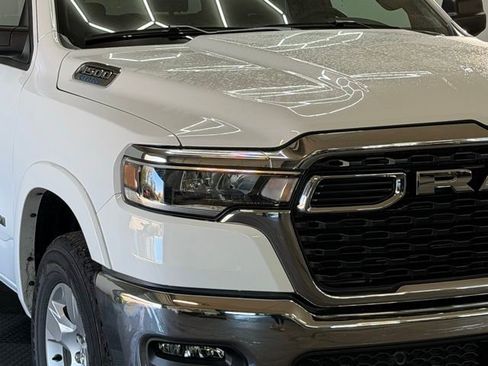 Used 2025 RAM 1500 Big Horn AWD/4WD image 2