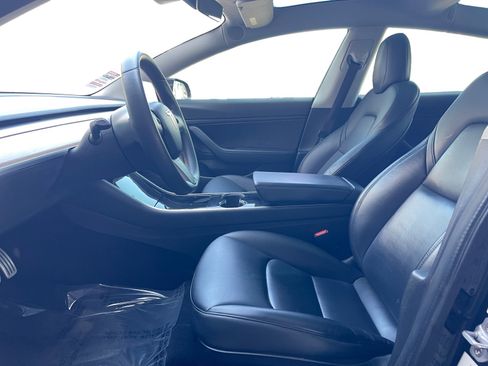 Used 2020 Tesla Model 3 Performance image 9