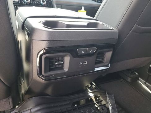 New 2026 GMC Sierra 2500 AT4 AWD/4WD image 17