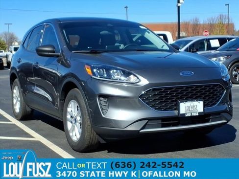 Used 2022 Ford Escape SE w/ Convenience Package image 1