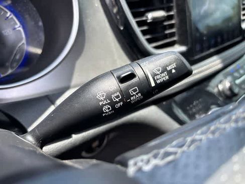 Used 2019 Chrysler Pacifica Limited w/ Advanced Safetytec Group FWD image 14