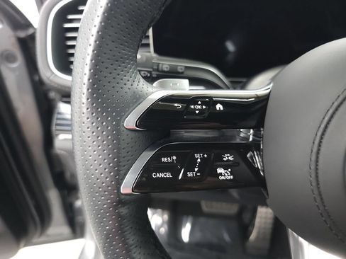 Certified 2025 Mercedes-Benz GLS 450 4MATIC image 11