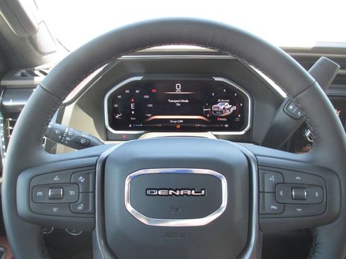 New 2026 GMC Sierra 2500 Denali Ultimate AWD/4WD image 19