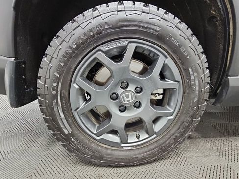 Used 2025 Honda Pilot TrailSport image 47