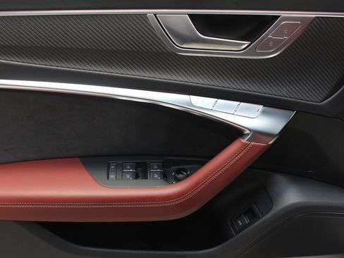 Used 2023 Audi S6 Prestige image 34