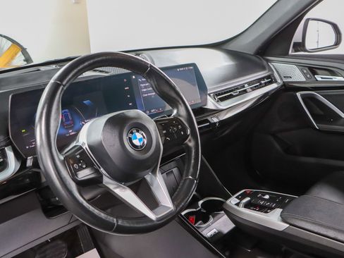Used 2023 BMW X1 xDrive28i w/ Premium Package image 22