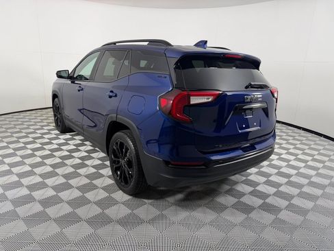 Used 2022 GMC Terrain SLE w/ Elevation Edition FWD image 7