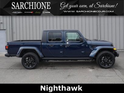 New 2025 Jeep Gladiator Sport