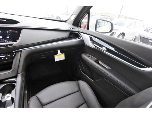 New 2025 Cadillac XT5 Premium Luxury w/ Technology Package image 10