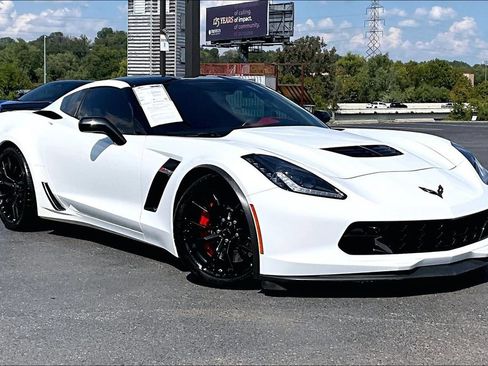 Used 2016 Chevrolet Corvette Z06 w/ 3LZ Preferred Equipment Group RWD image 34