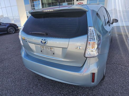 Used 2014 Toyota Prius V Three image 11
