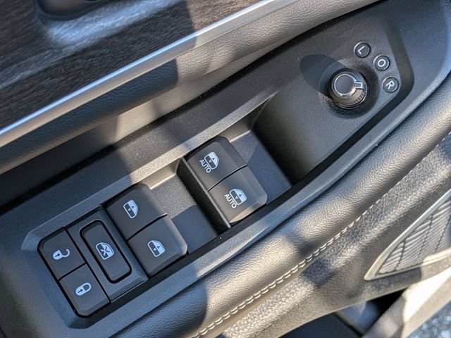 New 2026 Jeep Grand Cherokee Limited w/ Limited Altitude Package AWD/4WD image 23