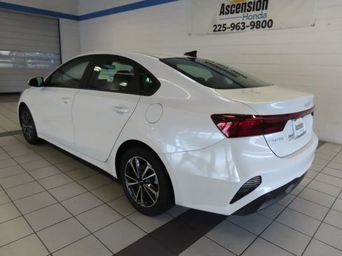Used 2024 Kia Forte LXS FWD image 10