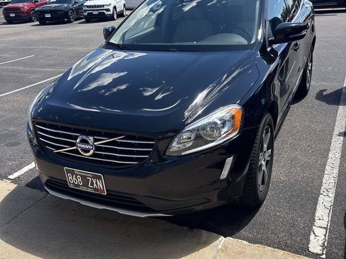 Used 2015 Volvo XC60 T6 w/ Protection Package AWD/4WD image 2