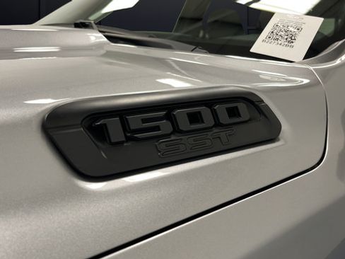 Used 2025 RAM 1500 Big Horn AWD/4WD image 42
