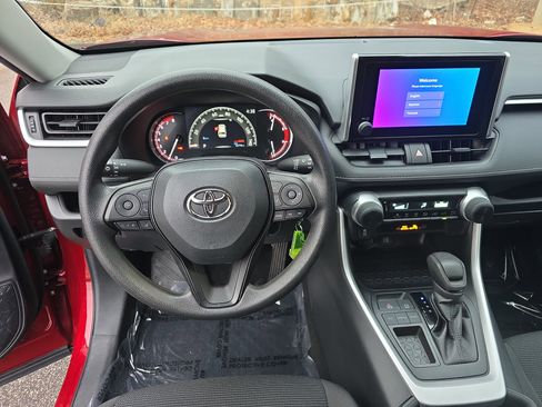 Used 2023 Toyota RAV4 LE image 15