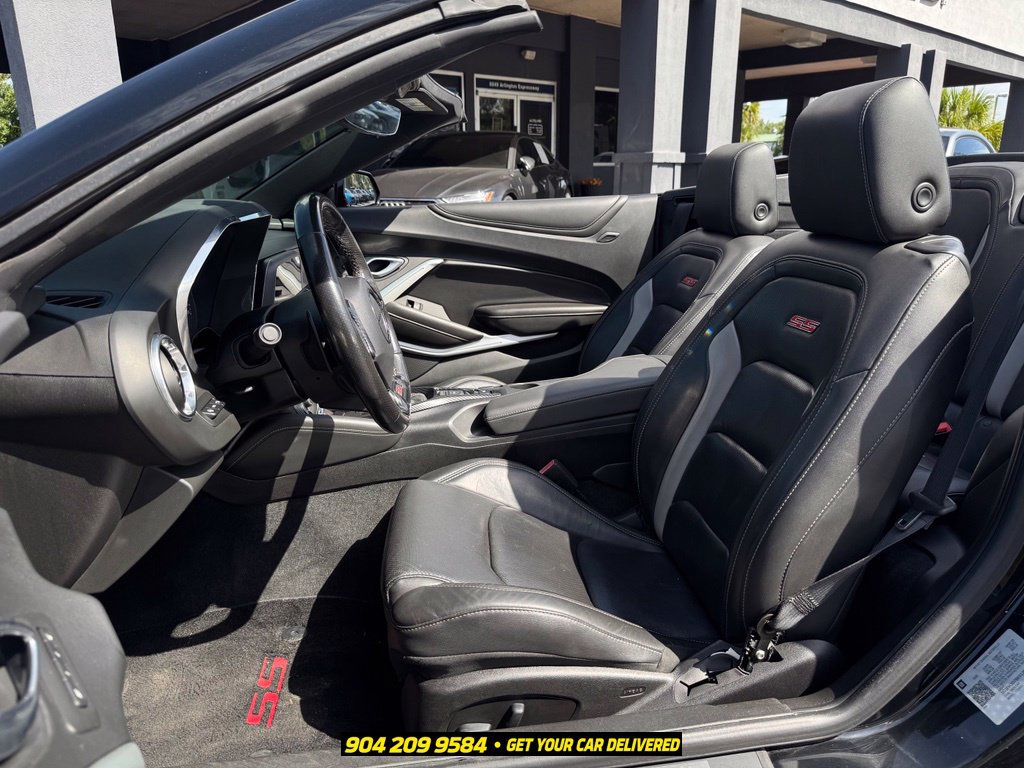 Used 2019 Chevrolet Camaro SS RWD image 23
